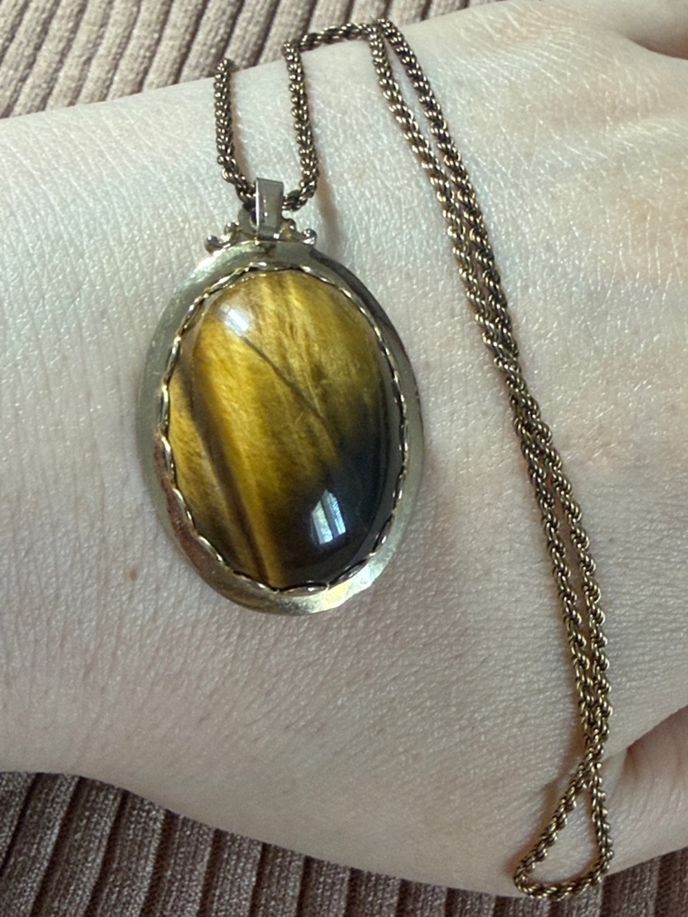 Thomas Sabo Oval Tiger Eye Pendant Necklace in Gold plated Sterling Silver